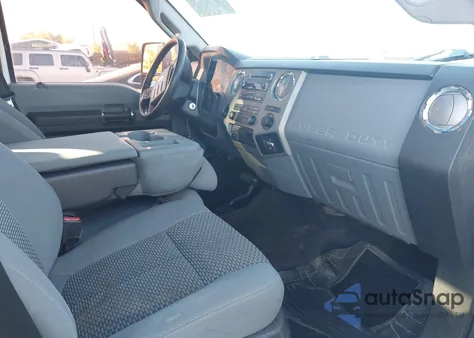 2014 Ford F-250 Xlt z USA, uszkodzony, nr VIN 1FT7W2BT2EEA60128